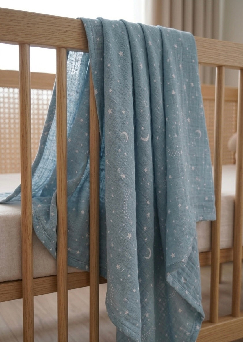 Muslin Fabric Cover Star Pattern - Blue 120x120 cm + 4 Burp Cloths