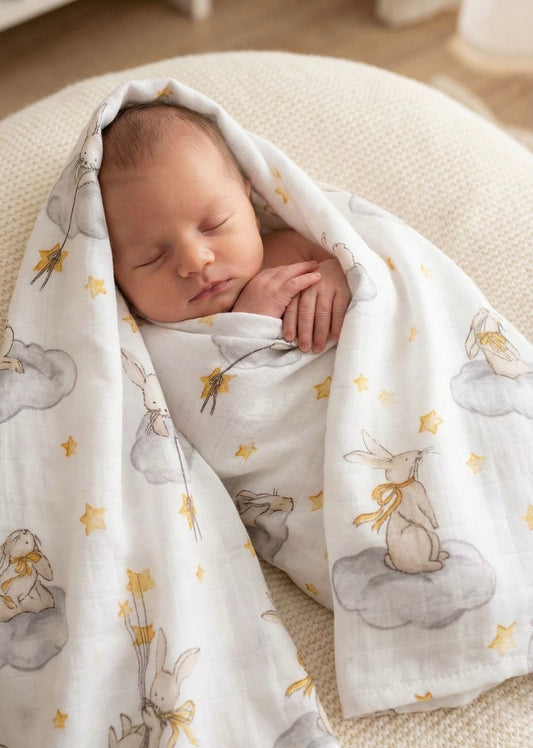 Müslin Bezi Örtü Tavşan Desen - Bej 120x120 cm + 4 Adet Ağız Mendili