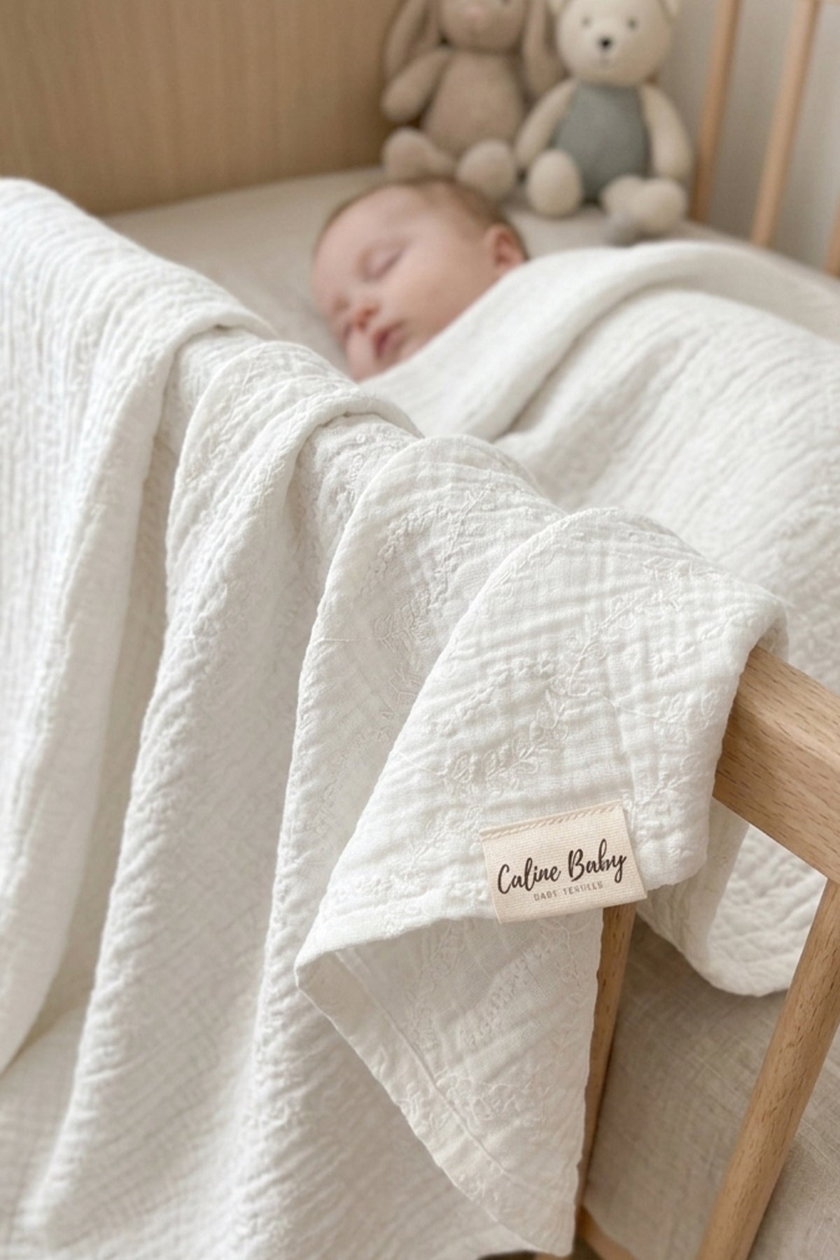2-Ply Embroidered Muslin Hyacinth Pattern White - 110x110 cm