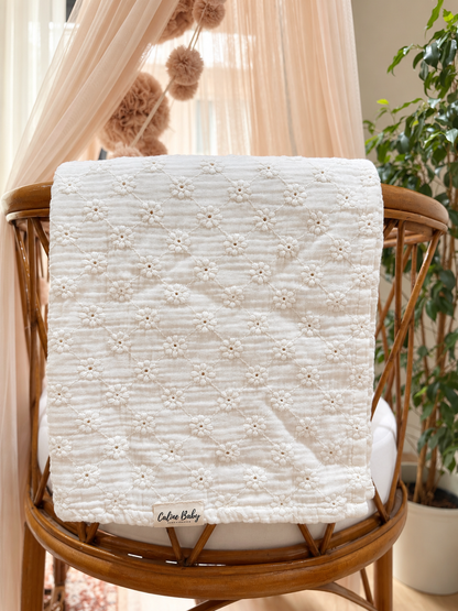 2-Layer Embroidered Muslin Daisy Pattern Ecru - 110x110 cm