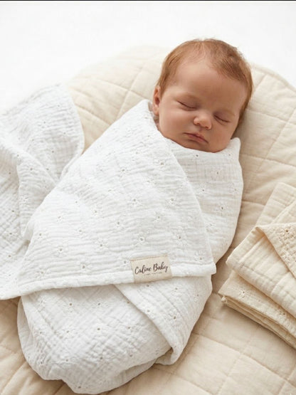 2-Ply Embroidered Muslin Daisy Pattern White - 110x110 cm